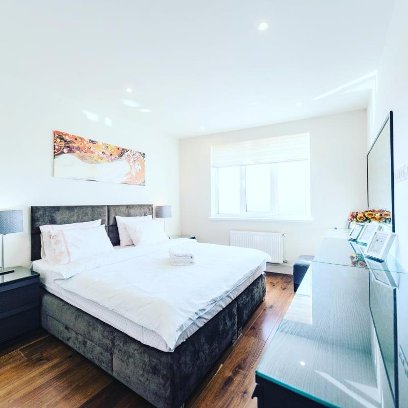роскошная 3к 125м2. 22 этаж. набережная. дрим таун. Apartment Kyiv