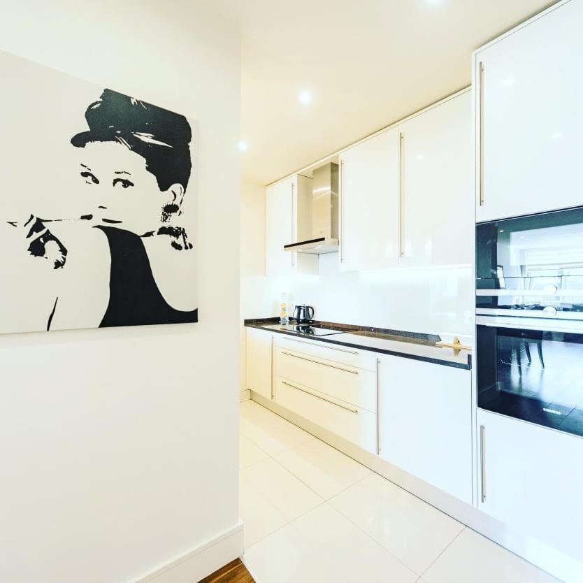 роскошная 3к 125м2. 22 этаж. набережная. дрим таун. Apartment Kyiv